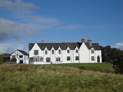 Syre Fishing Lodge on the river Naver